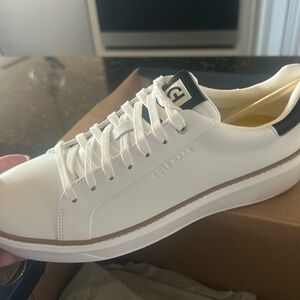 Men’s Cole Han topsiders sneakers size 10 m